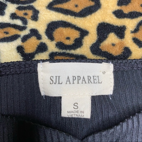 SJL Apparel Off Shoulder Bodysuit - Picture 3 of 3